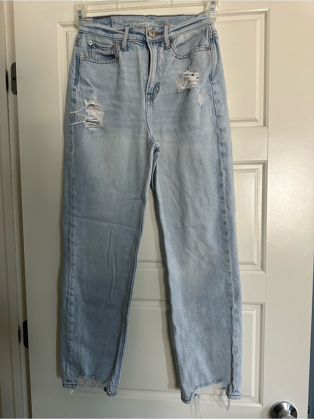 American Eagle Outfitters Light Blue Distressed Jeans